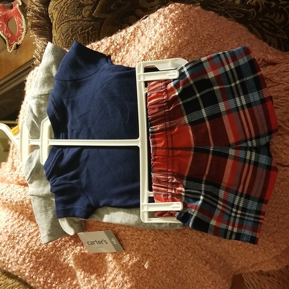 Carters newborn outfits - Picture 3 of 6